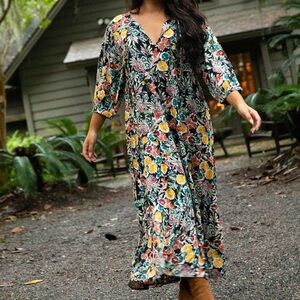 Natural Life Women's Sage V-Neck Maxi Dress Tropical Garden Roses L/XL